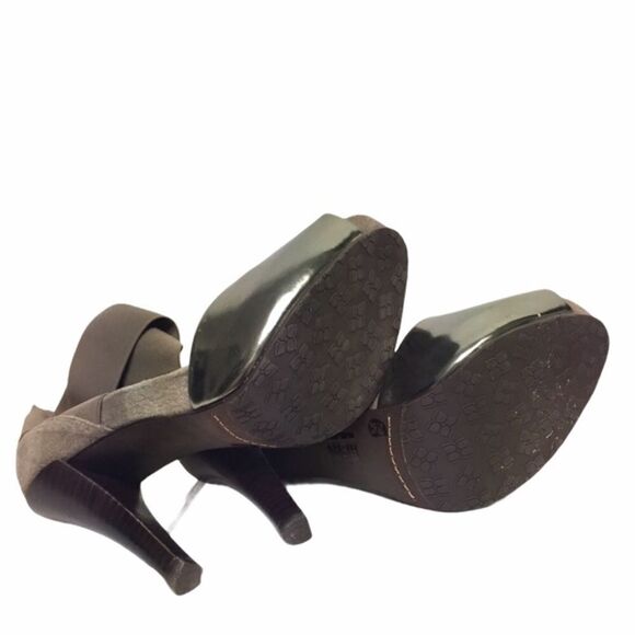 BCBGMAXAZRIA Metallic Peep Toe Platform Sandals Pumps Heels Shoes 7 - Picture 5 of 6